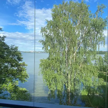 Kolme Makuuhuonetta Merenrannalla Lauttasaaressa Helsinki Exterior photo