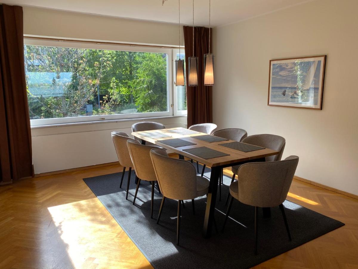Appartement Kolme Makuuhuonetta Merenrannalla Lauttasaaressa *